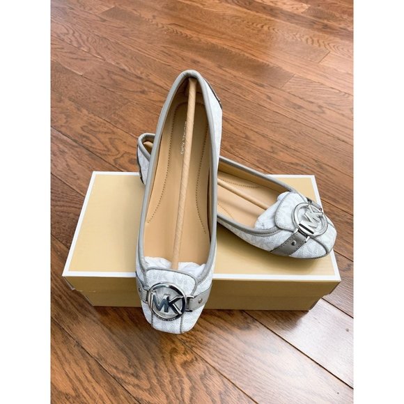 Michael Kors Fulton Flat shoes size 6.5 - Picture 1 of 4
